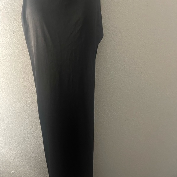 Windsor Side-Slit Gown - Picture 4 of 5